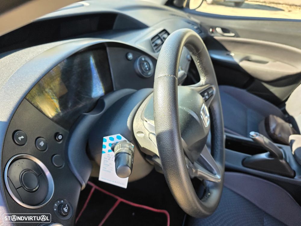 Honda Civic 1.4 i-VTEC Comfort - 9