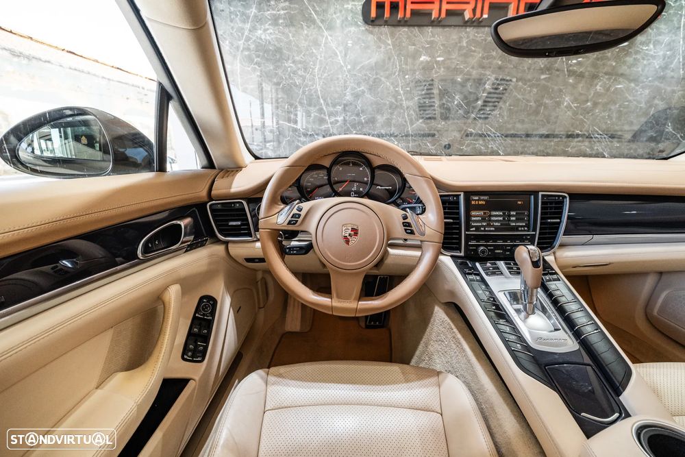 Porsche Panamera 3.0 V6 - 10