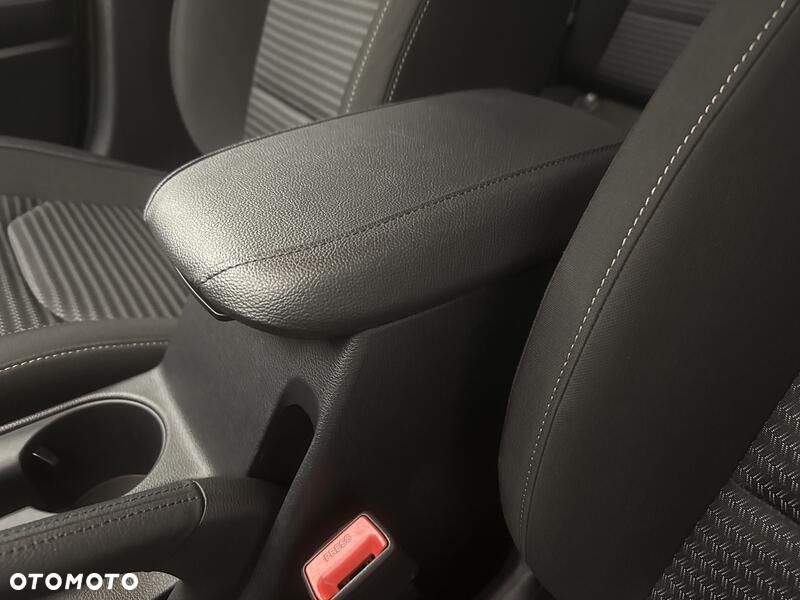 Kia Ceed 1.5 T-GDI M - 19