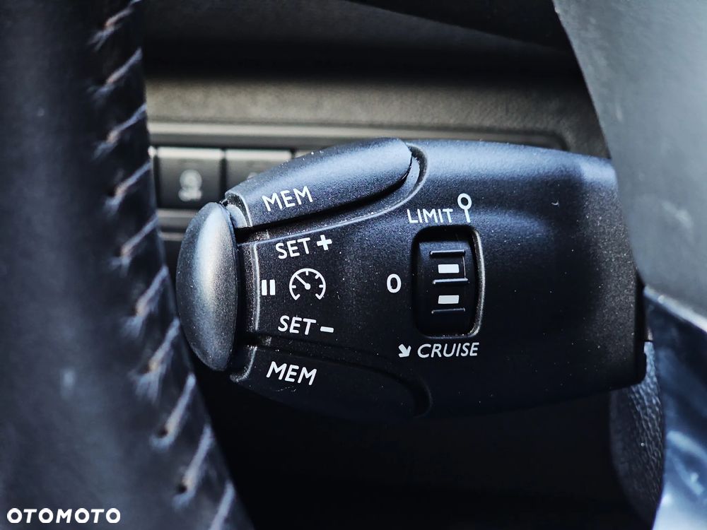 Peugeot 308 1.5 BlueHDi Active Pack Business S&S - 17