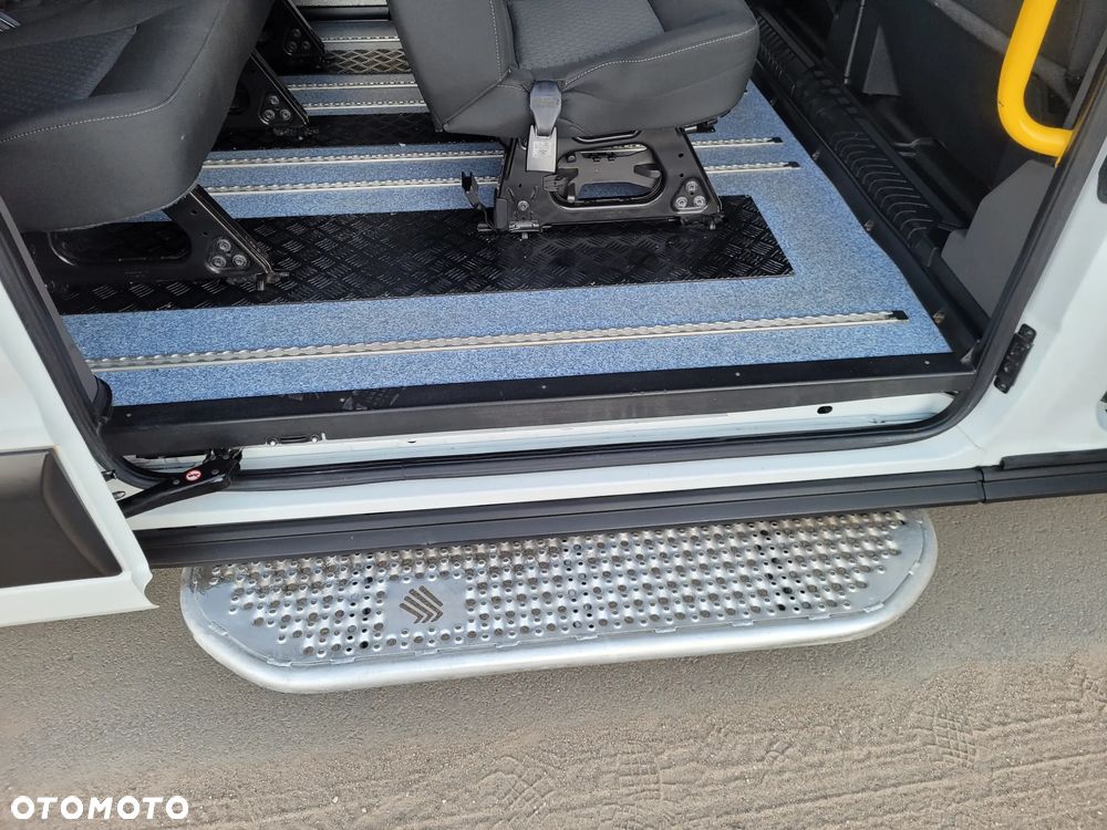Ford Transit - 22