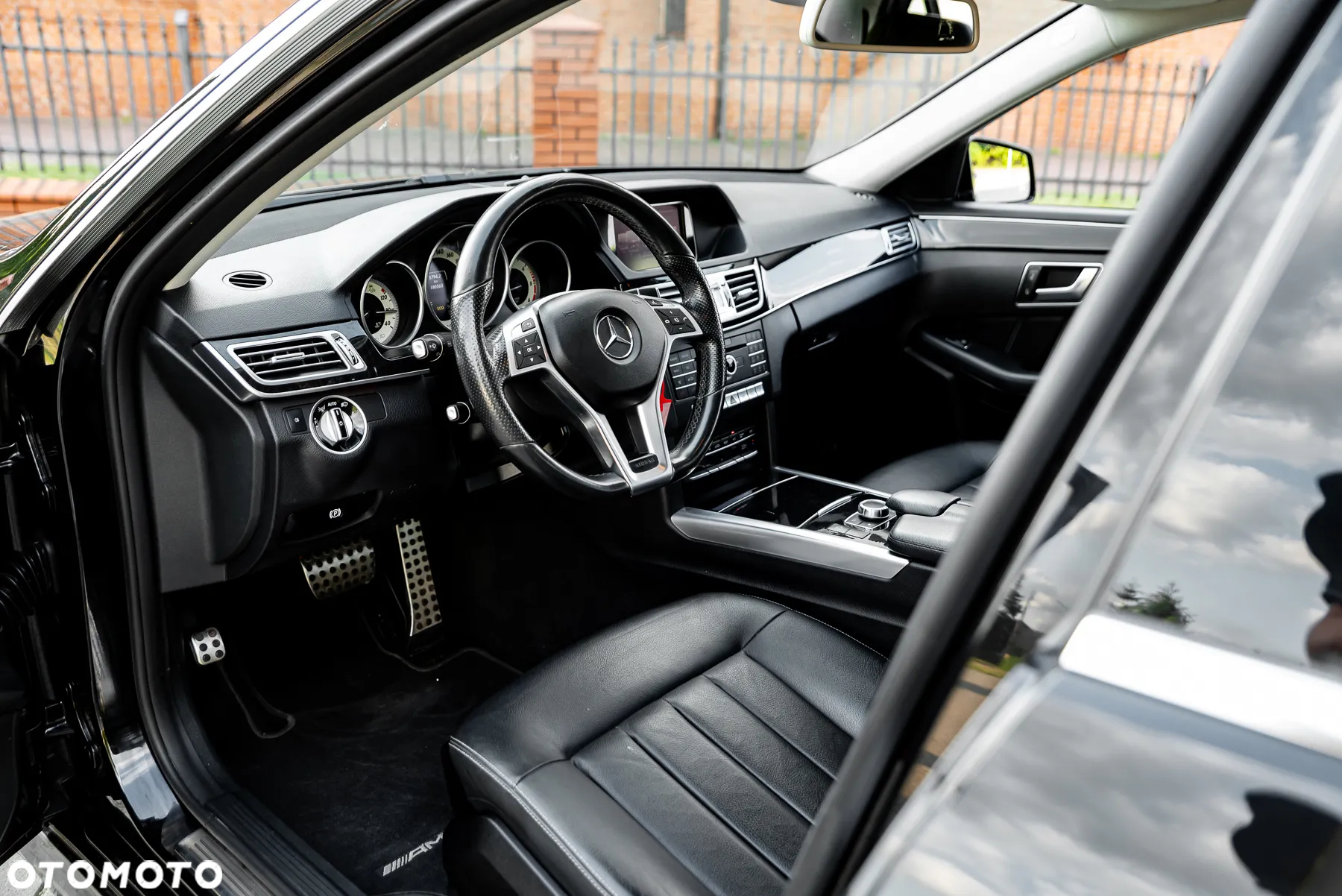 Mercedes-Benz Klasa E 220 BlueTEC 4-Matic Avantgarde - 19