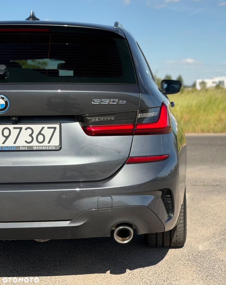 BMW Seria 3 330e M Sport - 16