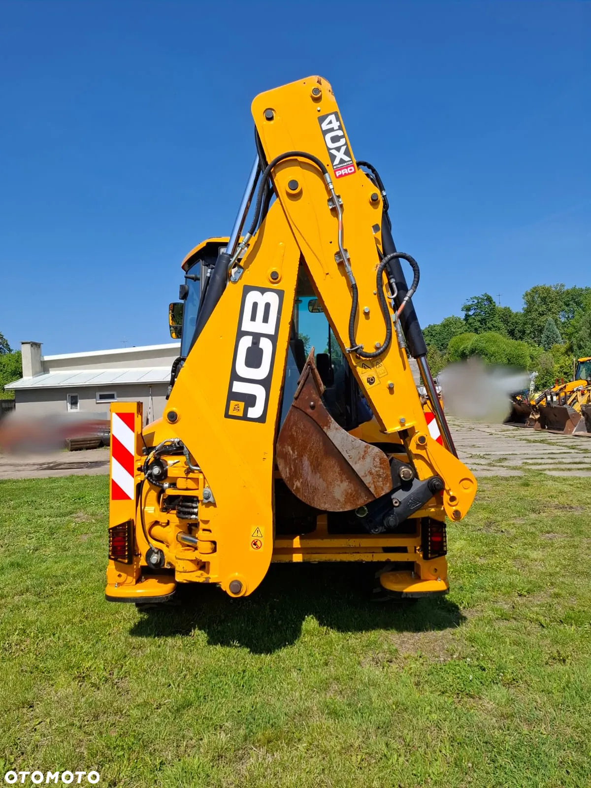 JCB 4CX - 9