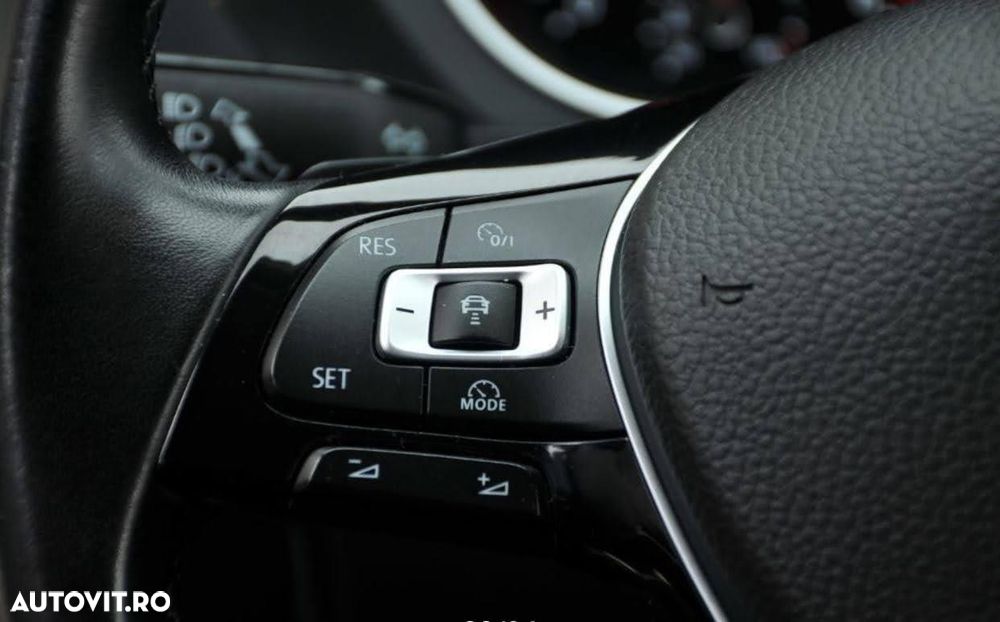 Volkswagen Tiguan 2.0 TDI 4Mot DSG Comfortline - 25