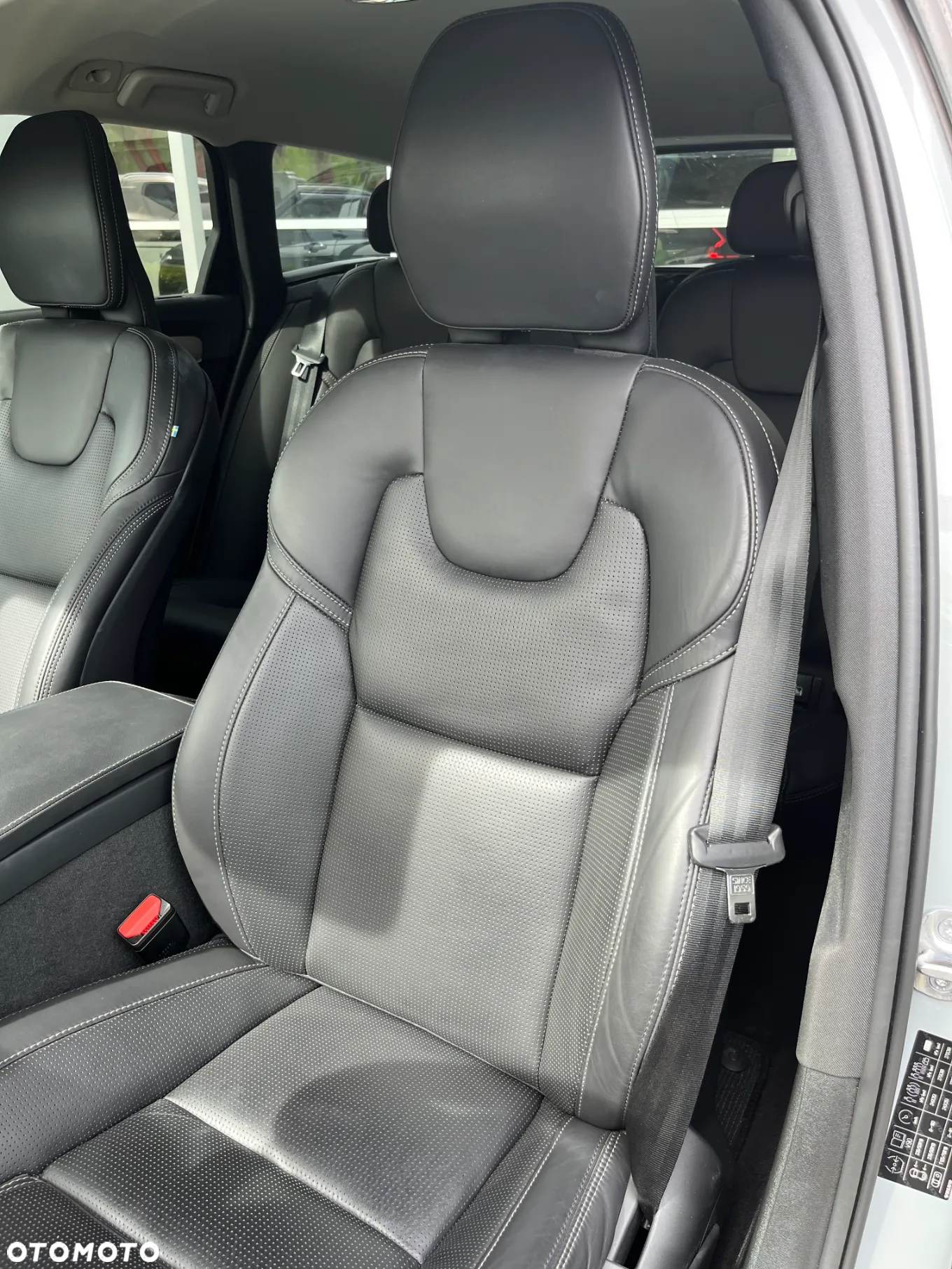 Volvo V90 Cross Country B5 B AWD Plus - 11