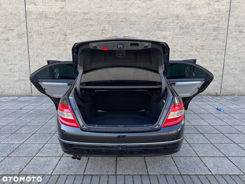 Mercedes-Benz Klasa C 180 Kompressor Avantgarde - 9