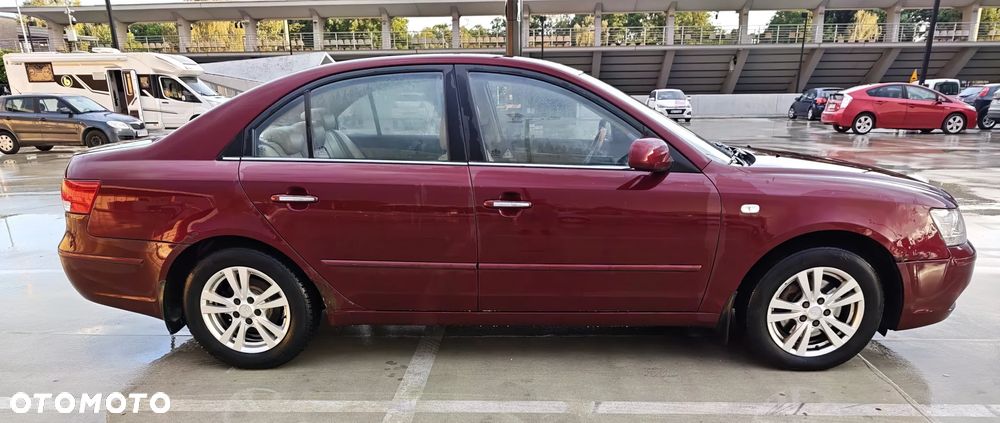 Hyundai Sonata - 6