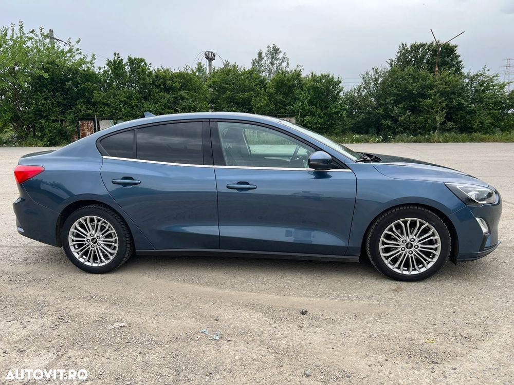 Ford Focus 1.5 EcoBlue Titanium Business - 4