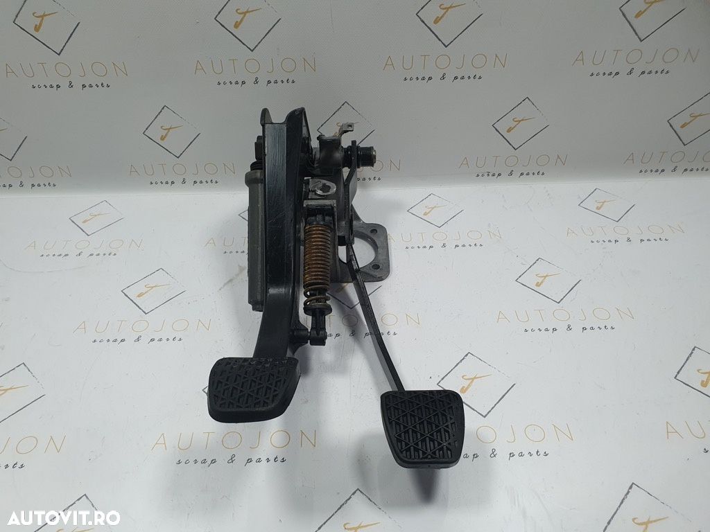 Pedalie MERCEDES-BENZ E-CLASS II W210 1995 - 2003 2.2 E 220 CDI OM 611.961  A2102901319 - 1