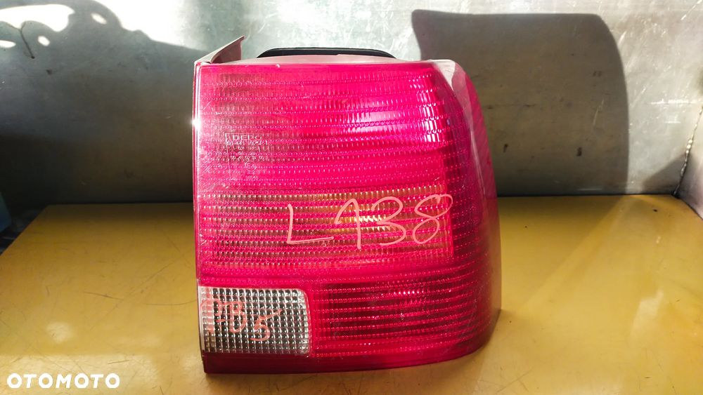 Lampa tylna  VW PASSAT B5 - 1
