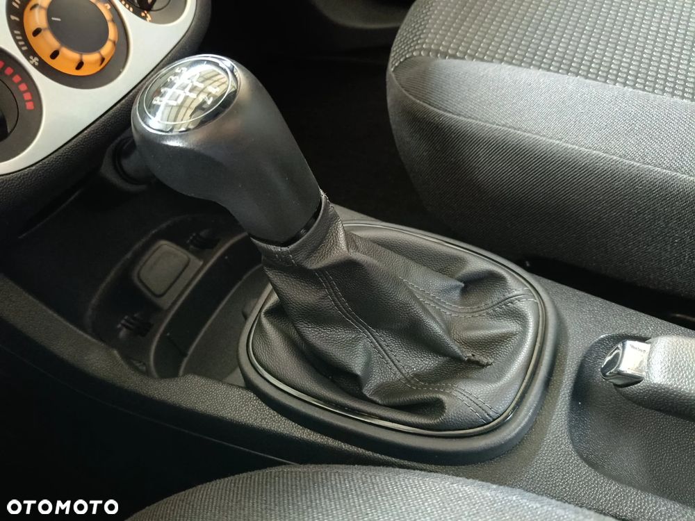 Opel Corsa 1.2 16V Easytronic - 23