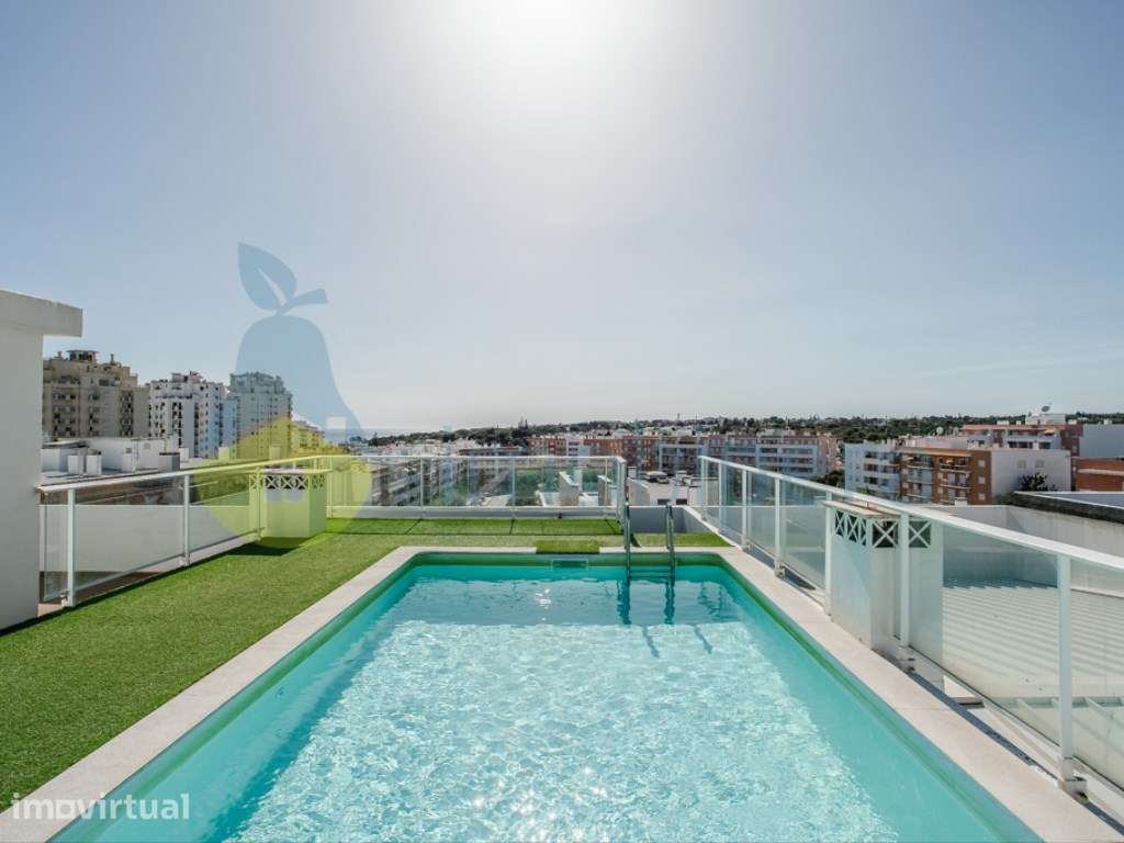 Apartamento T2 com piscina e garagem Armação de Pêra - Grande imagem: 2/31