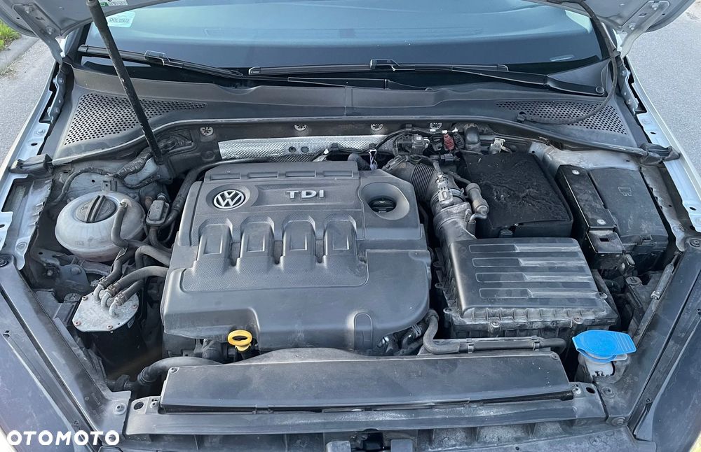 Volkswagen Golf 1.6 TDI BlueMotion Trendline - 12