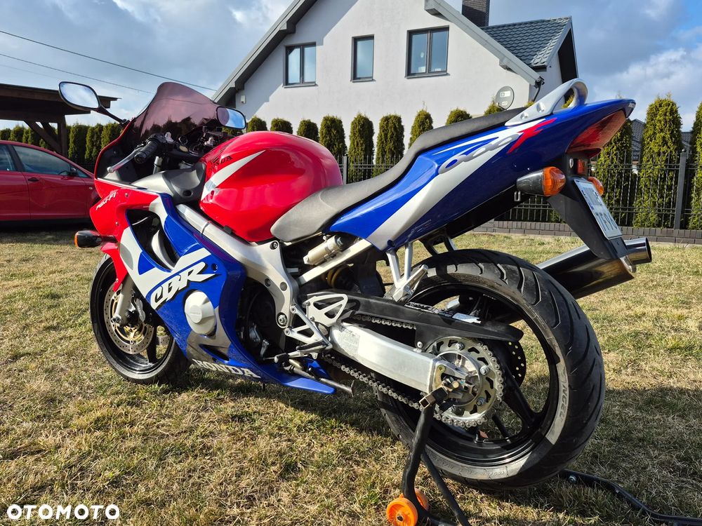 Honda CBR - 6