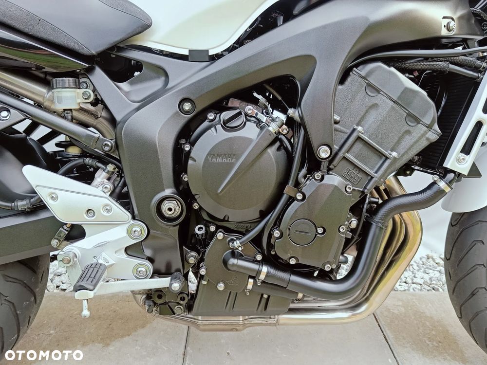 Yamaha FZ6 - 15