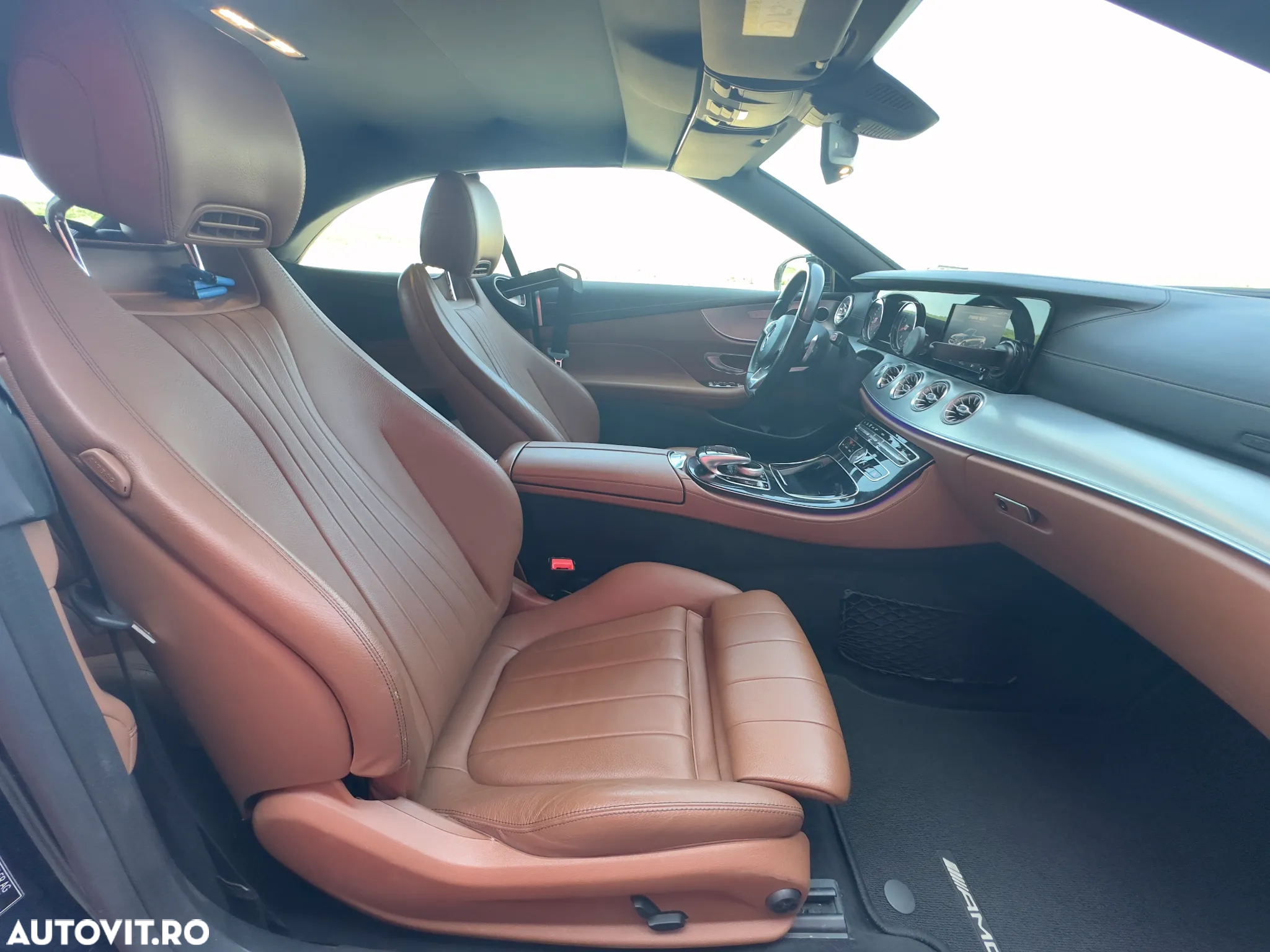 Mercedes-Benz E - 27
