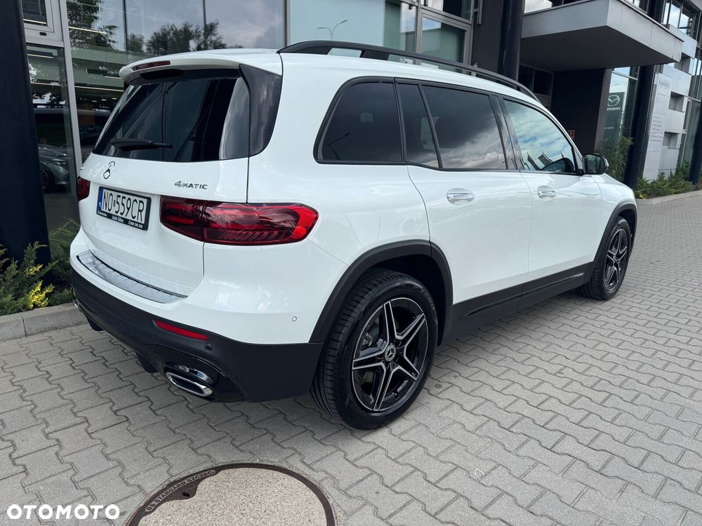 Mercedes-Benz GLB - 4