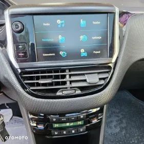 Peugeot 208 1.2 PureTech GPF Allure S&S EAT6 - 18