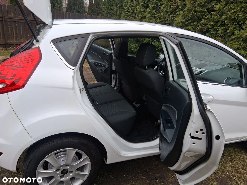 Ford Fiesta - 19