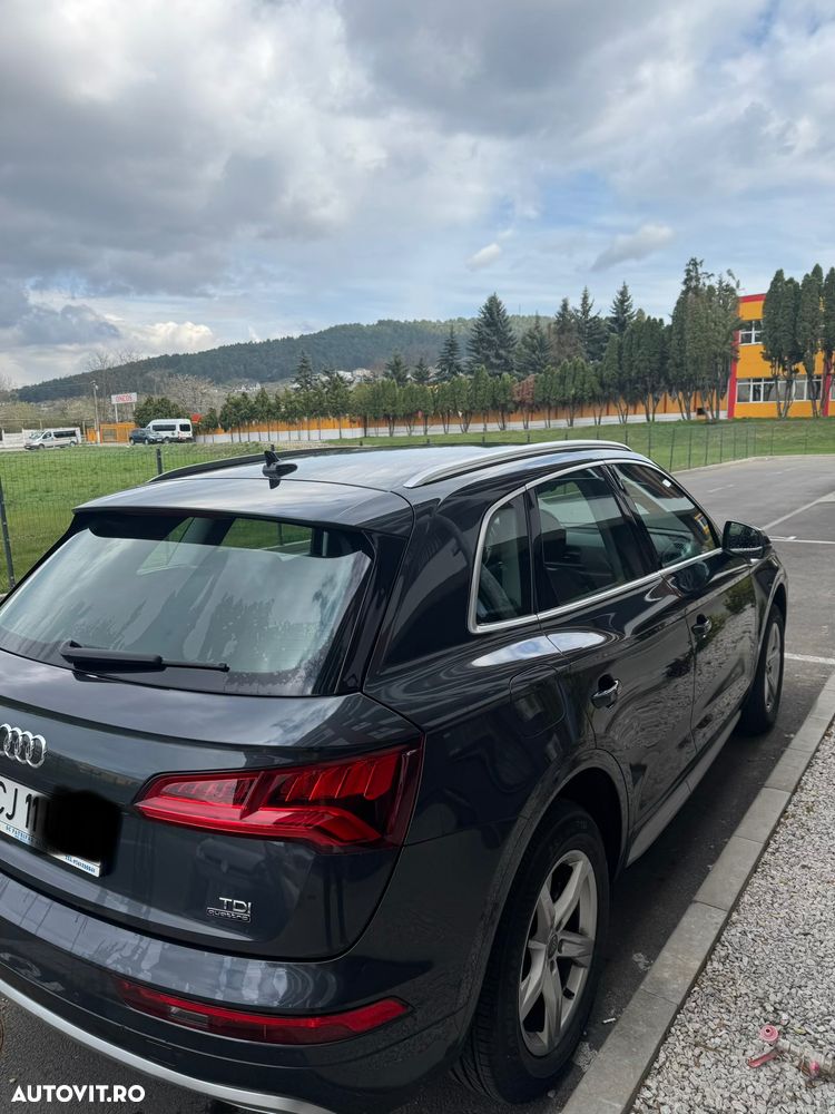 Audi Q5 2.0 40 TDI quattro S tronic Basic - 2