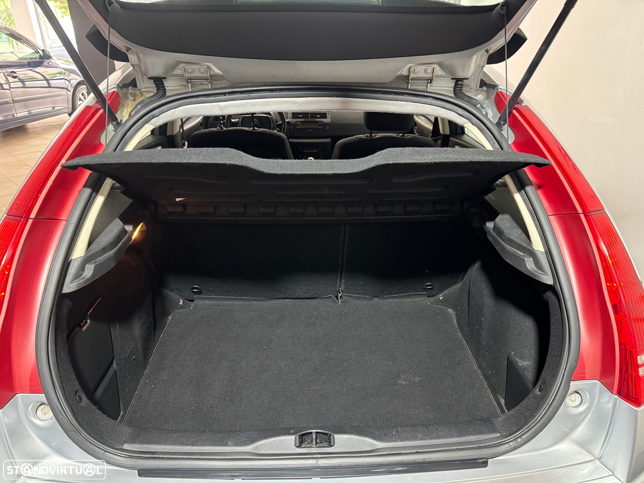 Citroën C4 1.4 16V SX - 6