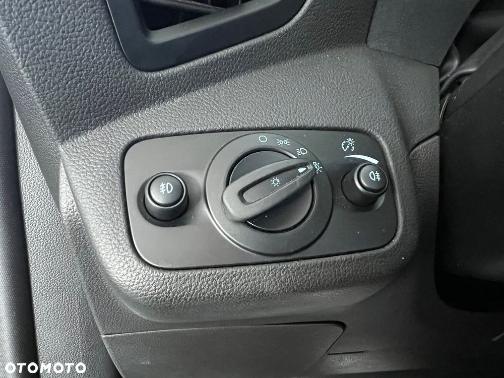 Ford Kuga 2.0 TDCi FWD Titanium - 23