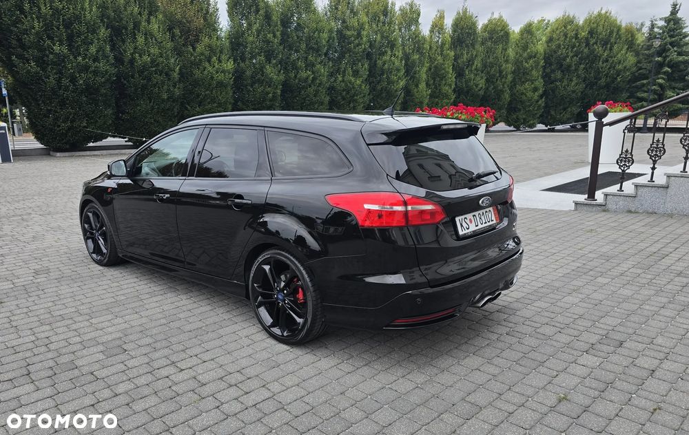 Ford Focus 2.0 EcoBoost ST mit Leder-Exclusiv-Paket - 11