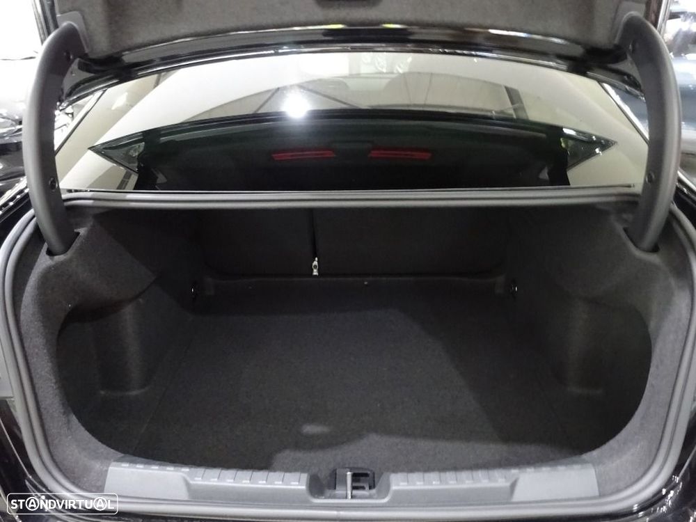 Audi A3 Limousine 30 TFSI Advanced S tronic - 32