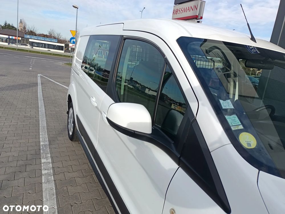 Ford Transit Connect - 15
