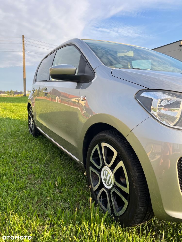 Volkswagen up! 1.0 high - 3
