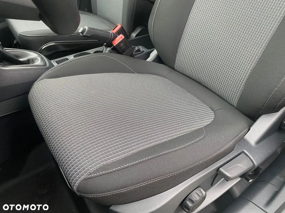 Ford Transit Courier - 9