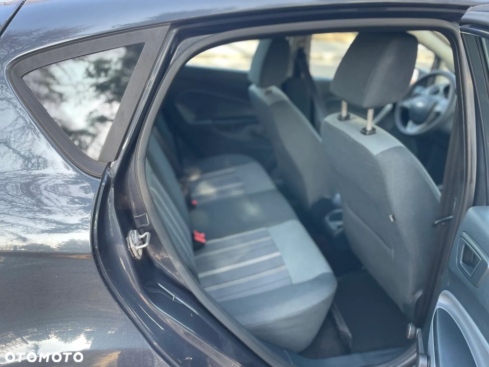 Ford Fiesta 1.25 Trend - 13