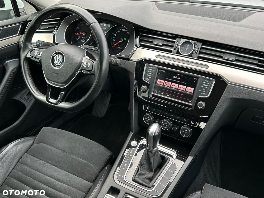 Volkswagen Passat - 15