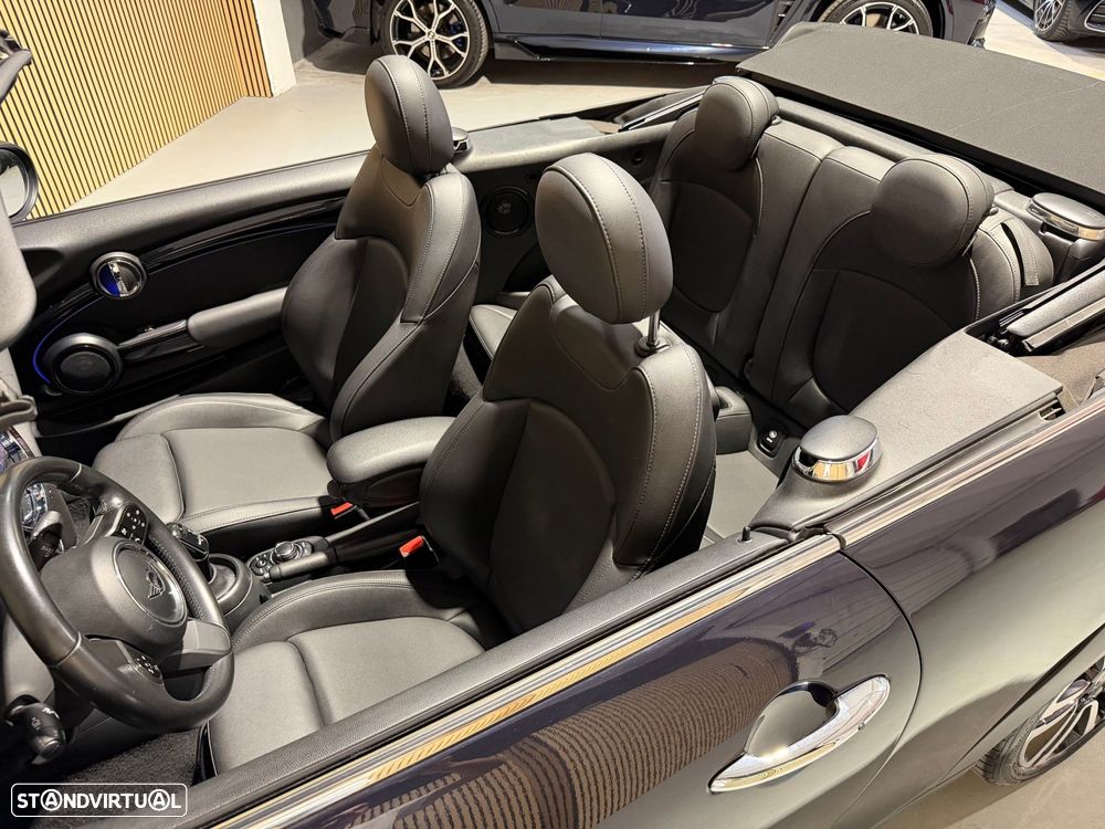 MINI Cabrio Cooper Premium Essential Auto - 7