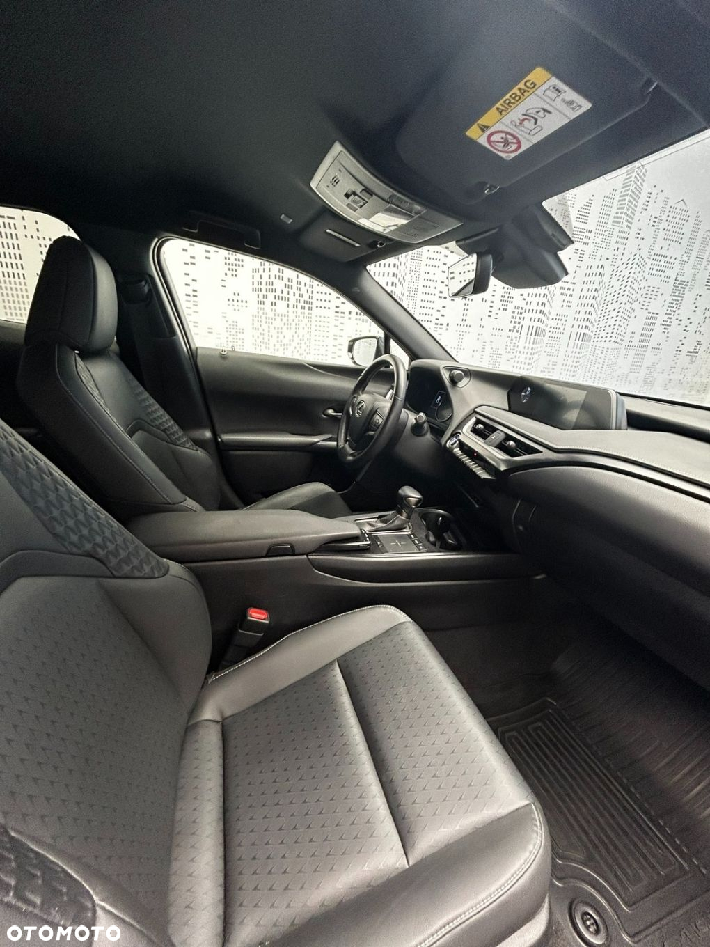 Lexus UX 250h GPF F Impression 2WD - 10