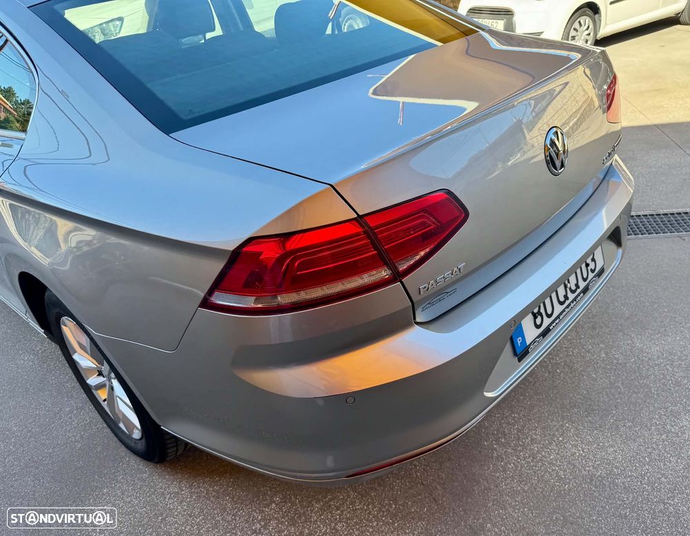 VW Passat 2.0 TDI Confortline - 7