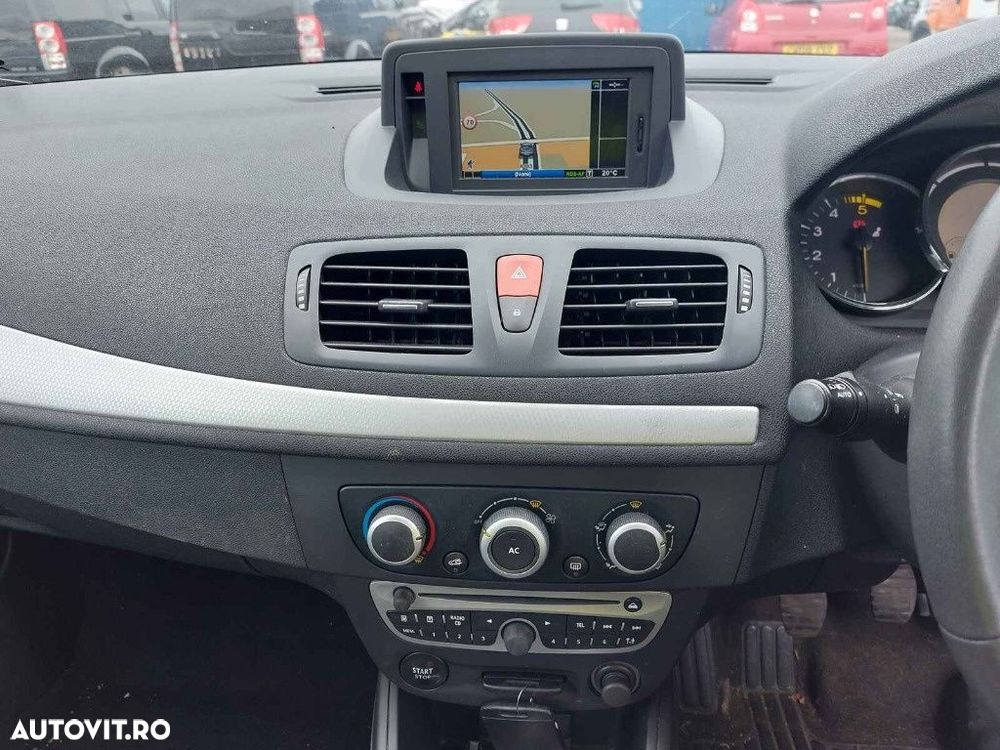 Trager Renault Megane 3 2011 HATCHBACK 1.5 dCI - 10