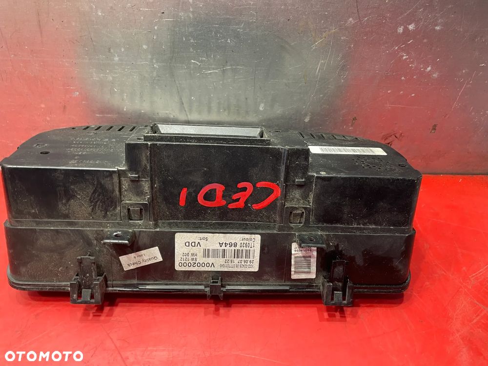 LICZNIK ZEGARY 1T0920864A VW  CADDY - 3