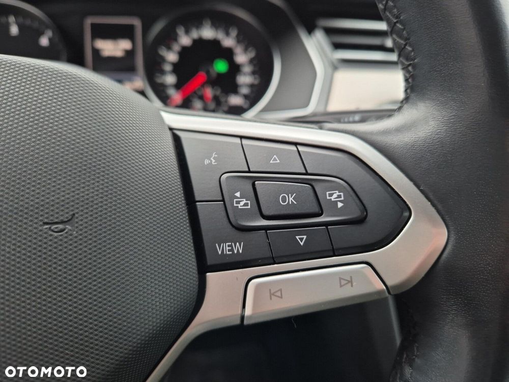 Volkswagen Passat - 22