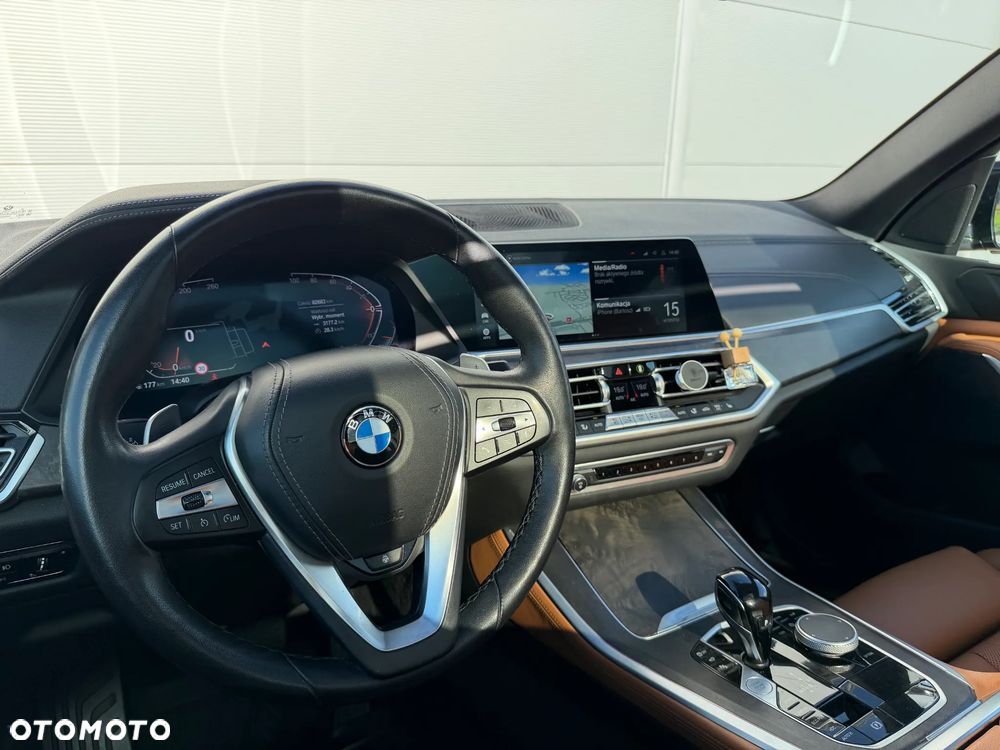 BMW X5 xDrive40i mHEV - 26