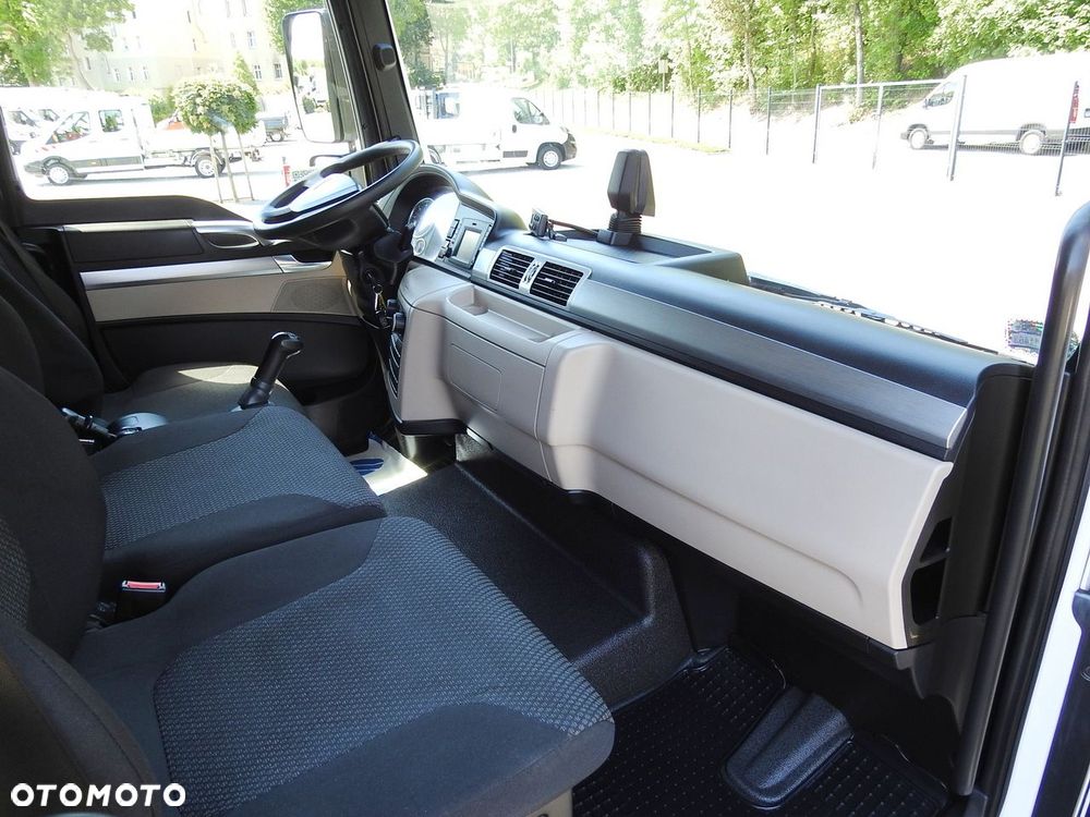 MAN TGL 10.180 KONTENER CHŁODNIA -20*C 11 PALET ZASILANIE 230V KLIMATYZACJA PNEUMATYKA BLIŹNIACZE KOŁA  180KM - 41