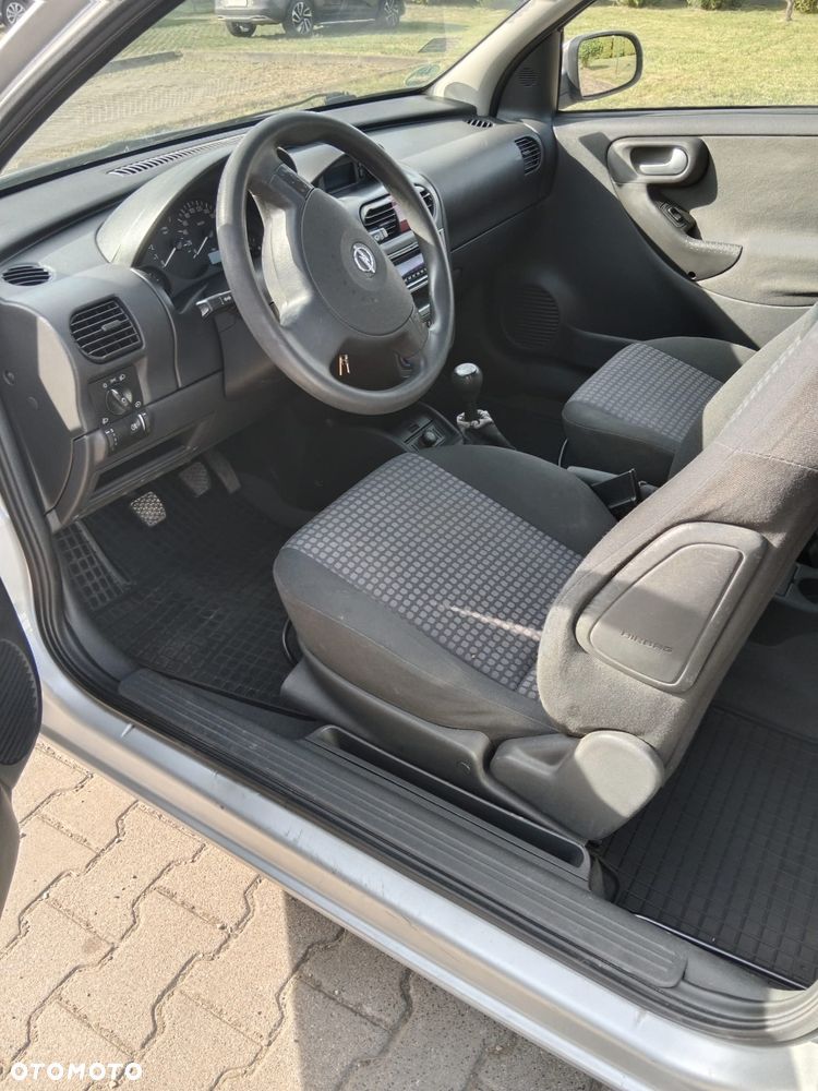 Opel Corsa 1.0 12V Silverline - 12