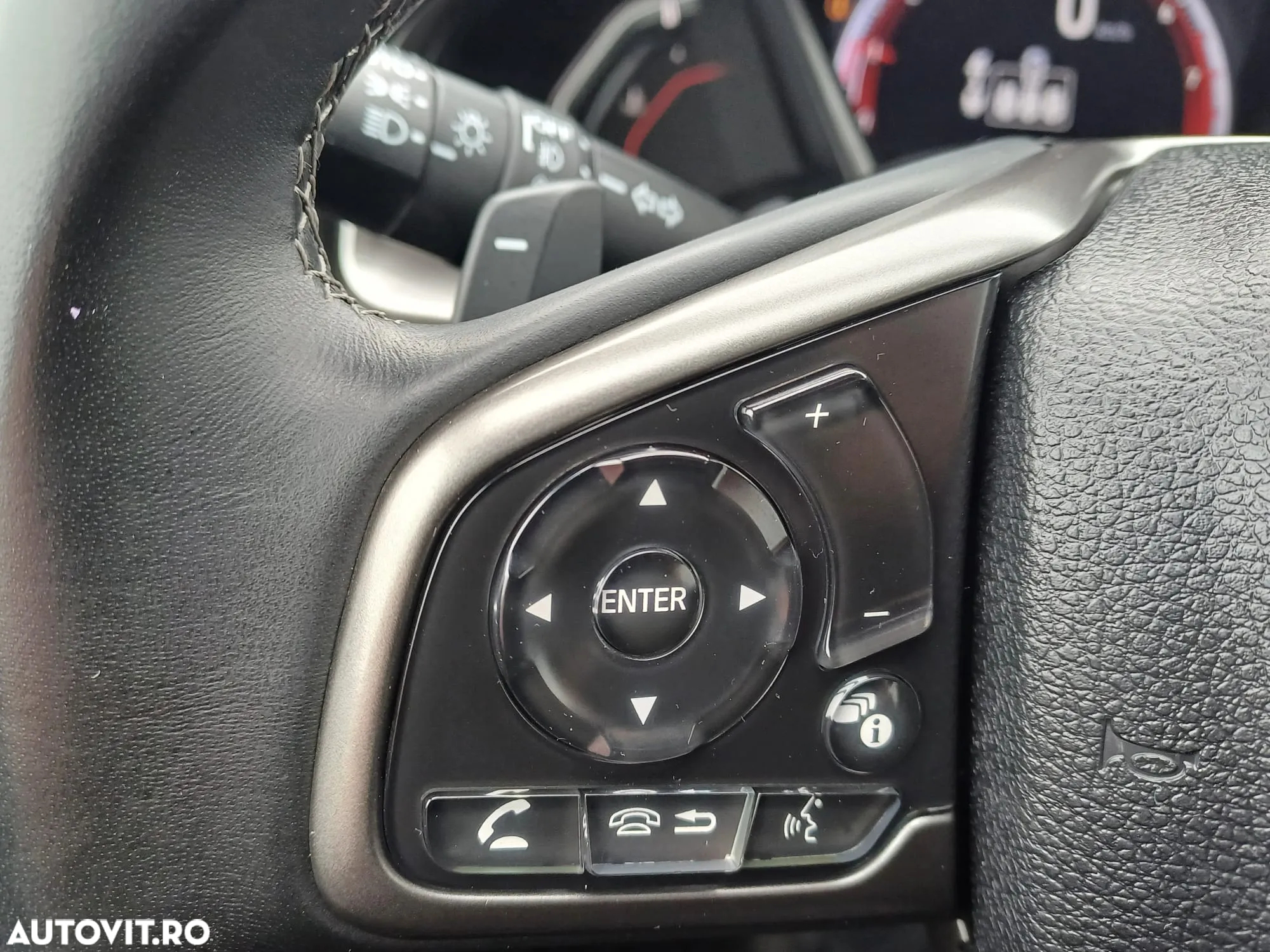Honda Civic 1.5 VTEC Turbo CVT Sport Plus - 14