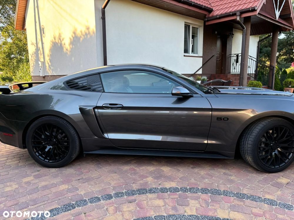 Ford Mustang 5.0 V8 GT - 2