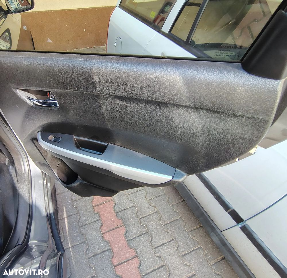 Suzuki Vitara 1.6 Passion - 19