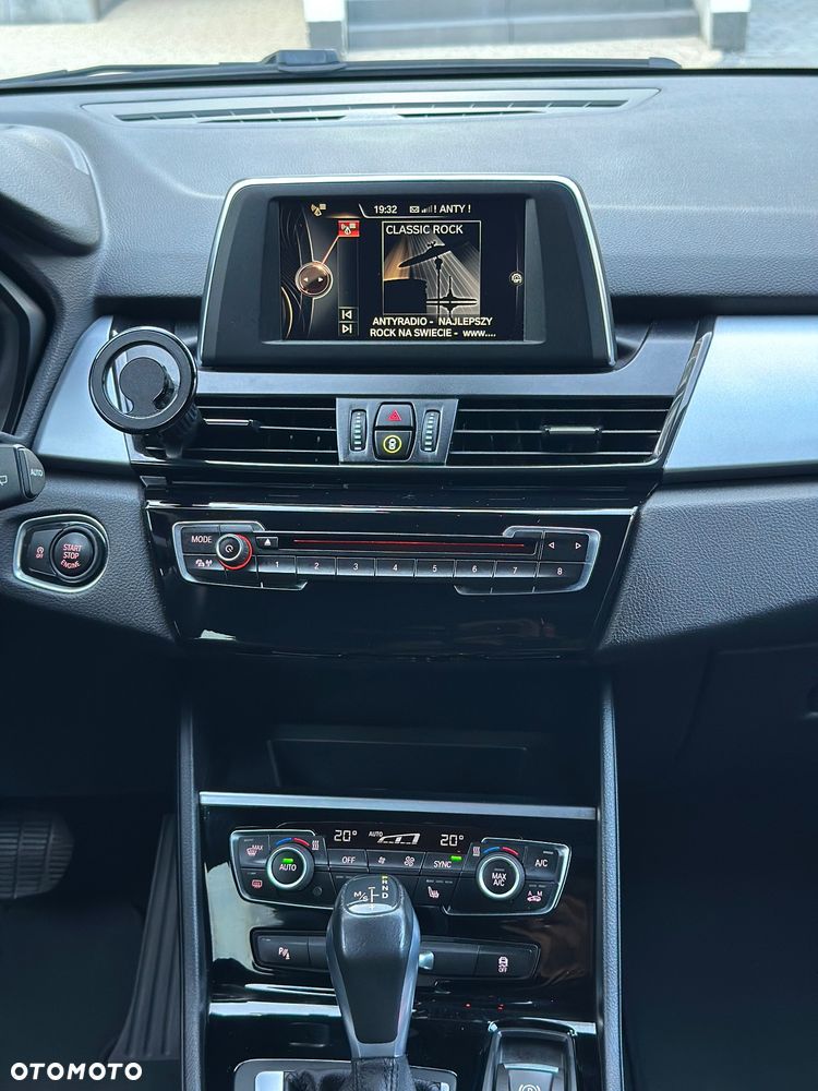 BMW Seria 2 218d Advantage - 19
