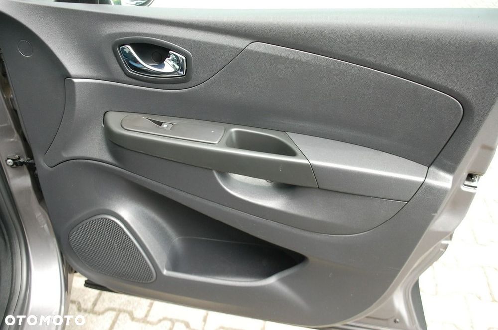 Renault Captur - 29