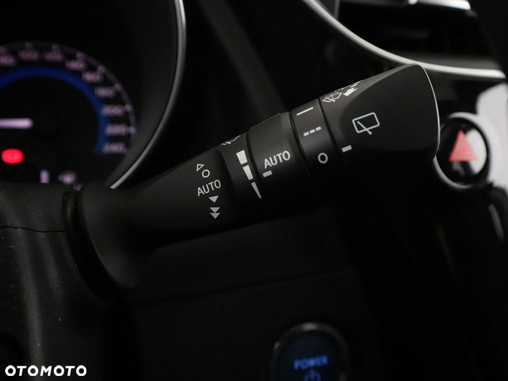 Toyota Auris Hybrid 135 Comfort - 32