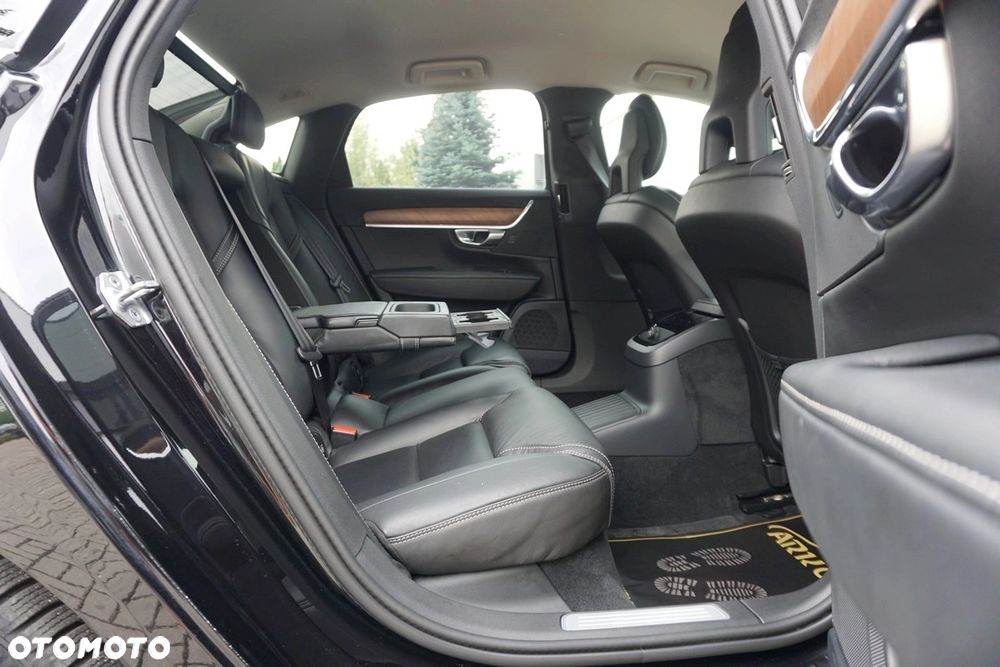 Volvo S90 T8 Twin Engine AWD Geartronic Inscription - 36